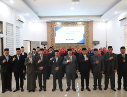 Di Ruang Swagata, Bupati Warsubi Pimpin Langsung Pelantikan Pejabat Serta Kepala Sekolah Se-Kabupaten Jombang