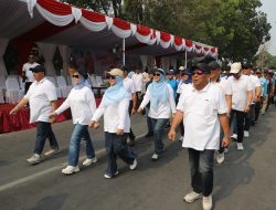 Bupati Warsubi Lepas Peserta Gerak Jalan ROJO 2026 Ngoro: Tunjukkan Kekompakan dan Sportivitas