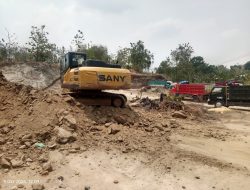 Warga Kudu Jombang Khawatir Drainase Tertutup Aktivitas Tambang, Perizinan Disorot
